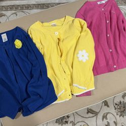 Sweaters Girls Size 5/6