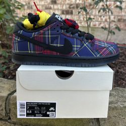 Nike SB Dunk Low “Nardwuar” Size 7 Men’s/8.5Womens