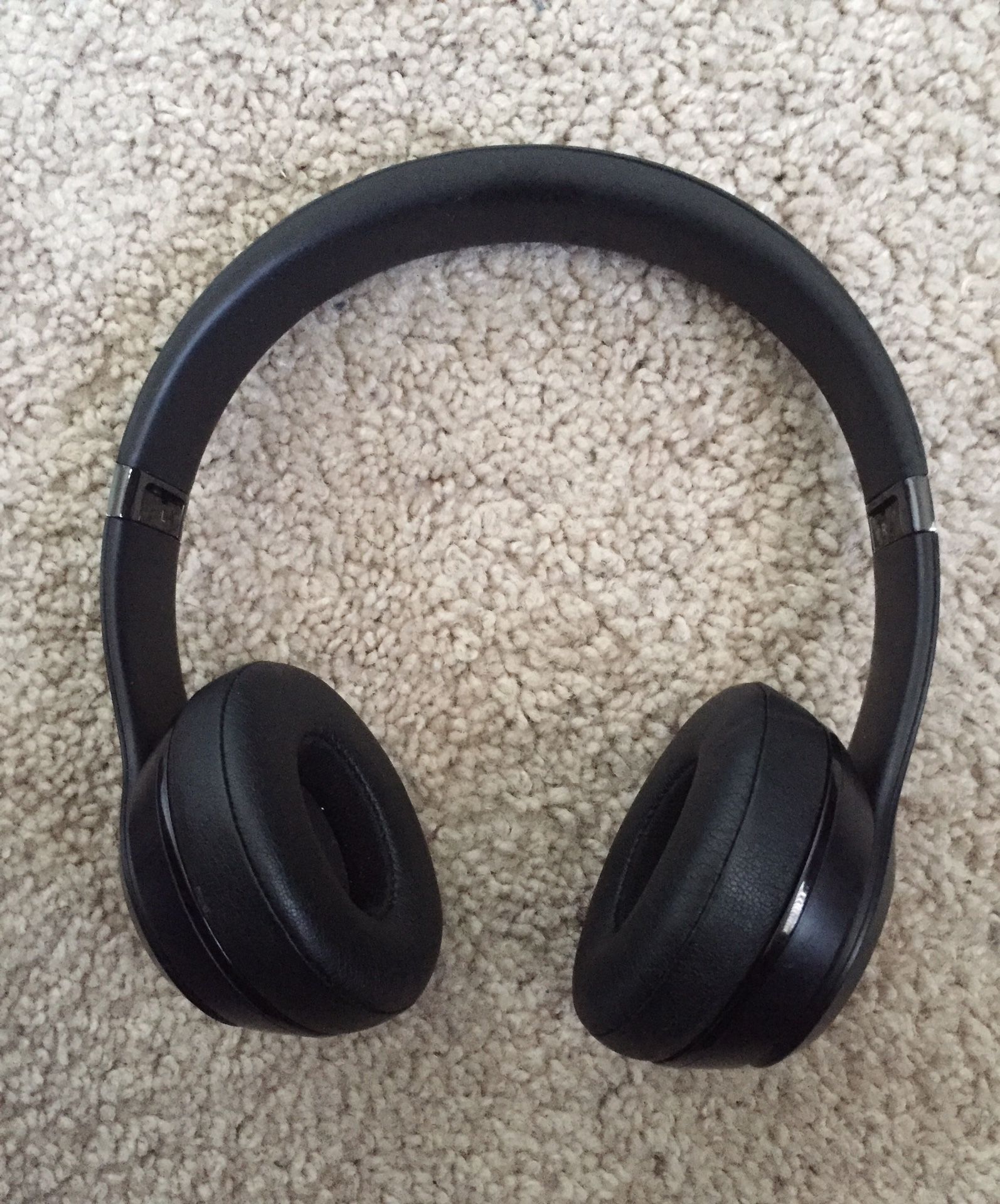 Beats Solo 3 Wireless