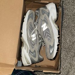 725 New Balance M7 