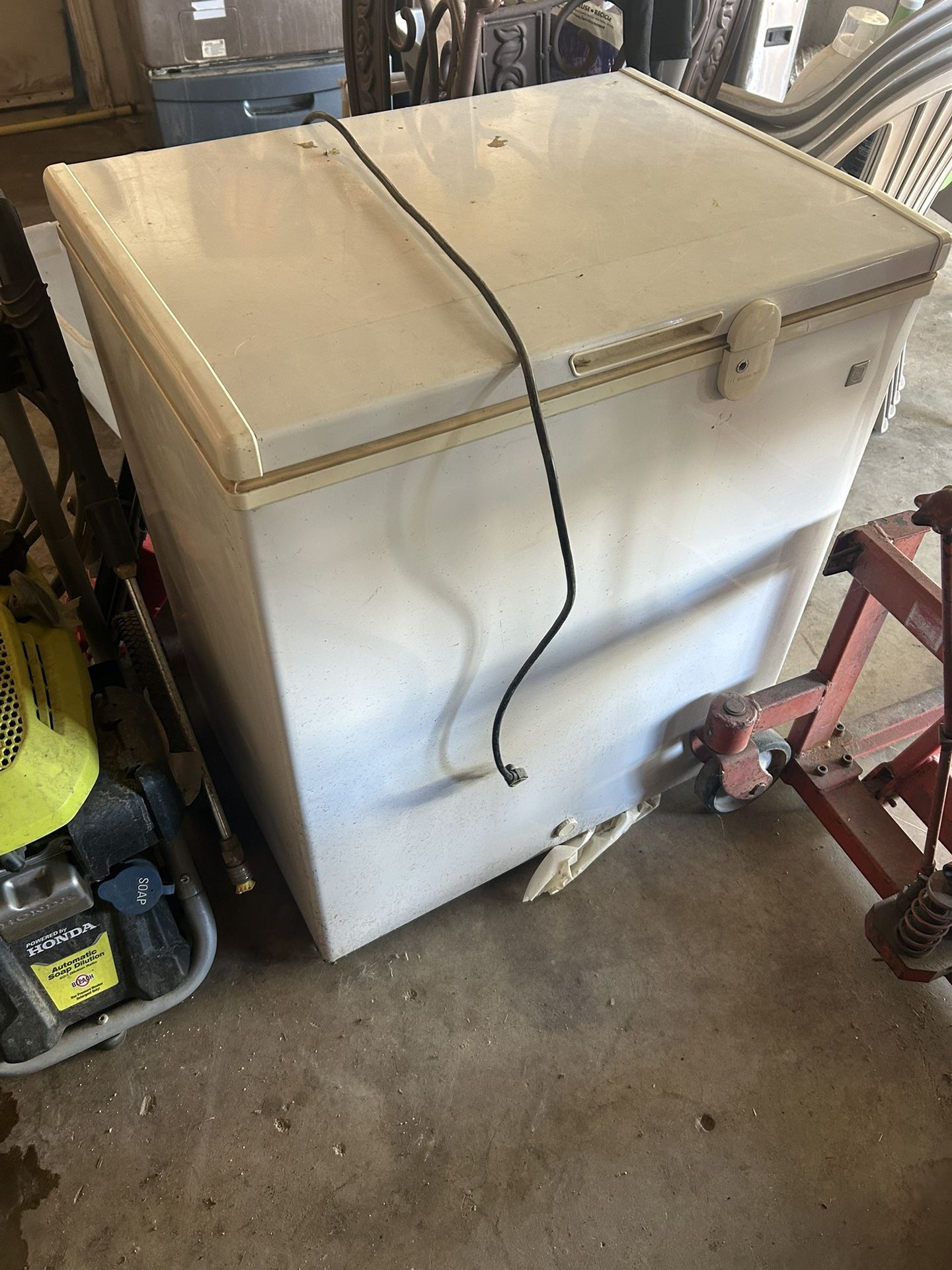 General Electric Deep Freezer 