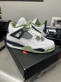 Air Jordan 4 Retro - Sea Foam Green