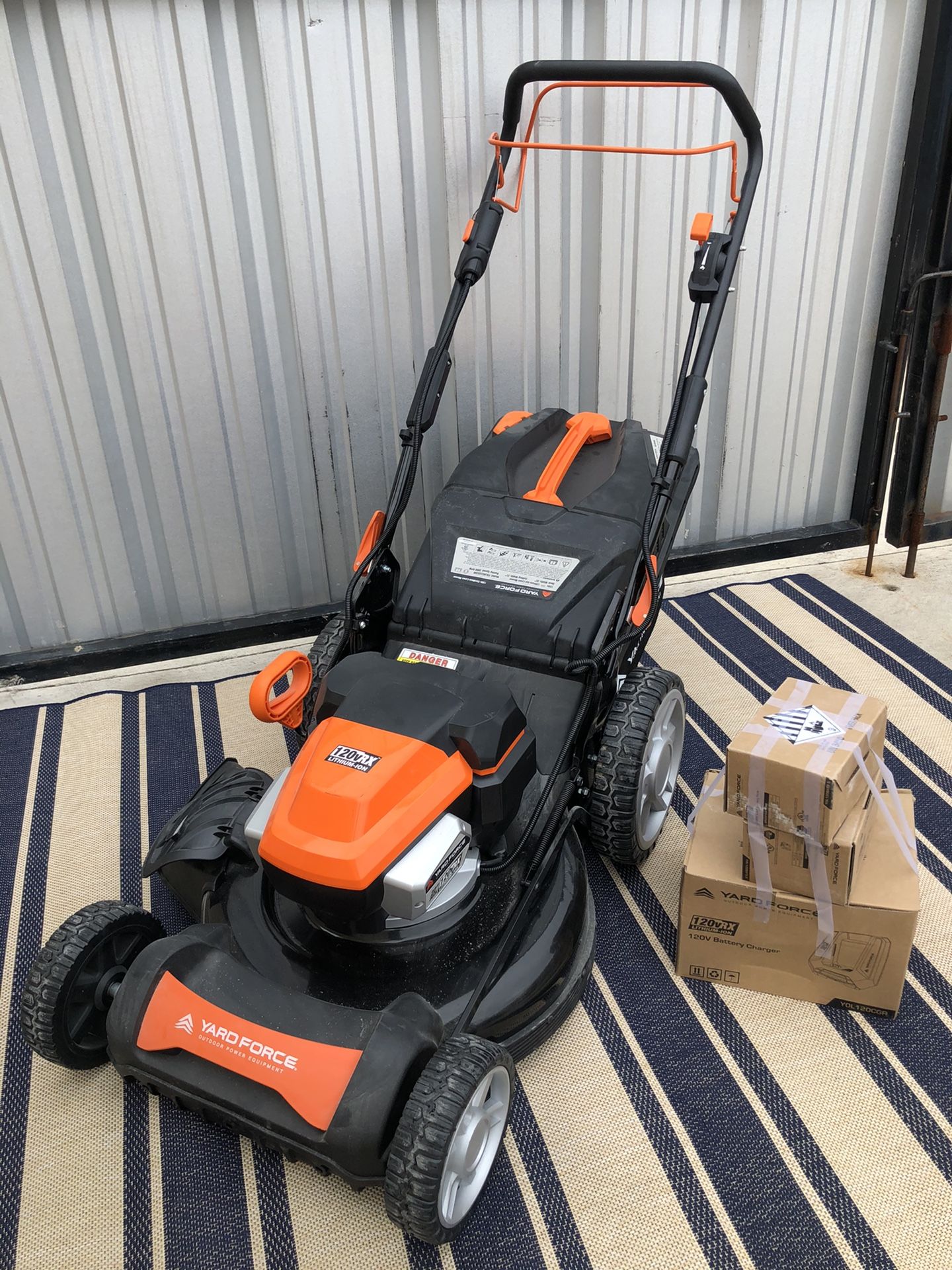 YARD-FORCE 120V RX LITHIUM-ION CORDLESS MOWER (YOLMX22S300)