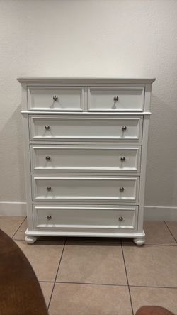 White Wood Chest of Drawers