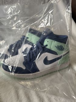 NIKE AIR JORDAN 1 MID "MINT FOAM"
