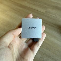 Lexar Professional GO portable  hub Portable SSD MOVING!!