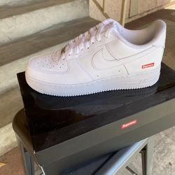 Nike Air Force One Supreme White Size 9.5