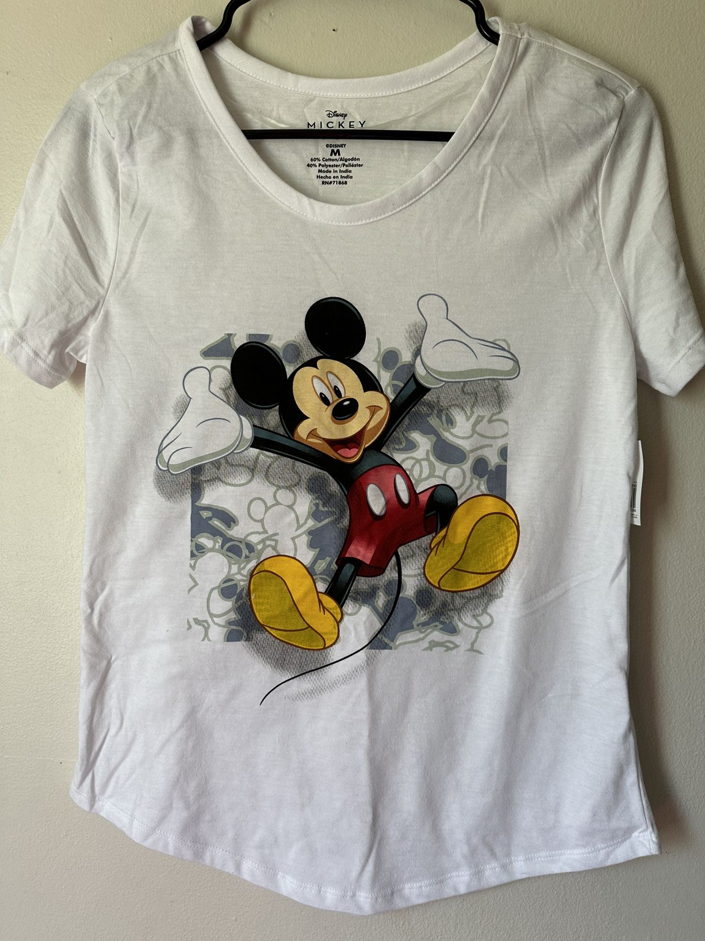 Mickey Mouse Disney Shirt Size Medium T shirt T-Shirt Tee Shirt Top Graphic Tee