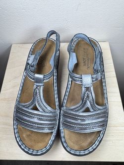 NAOT Womens Sandals Wedge Comfort Leather Ankle Strap Silver Lagenlook Walking