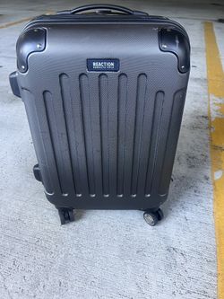 Kenneth Cole Reaction Luggage