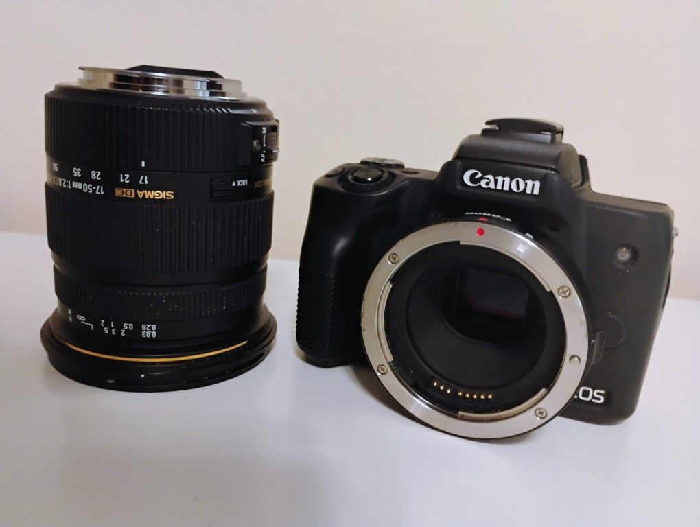 Canon M50 With Sigma Lence