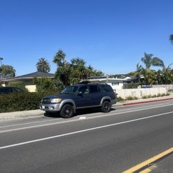 2004 Toyota Sequoia