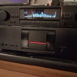Kenwood Stereo. 