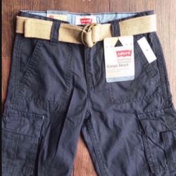 Brand New toddler shorts Levi’s, 4Y