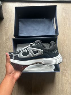 Dior B30’s