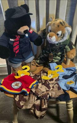 Build-A-Bear stuffed animals with outfits bundle