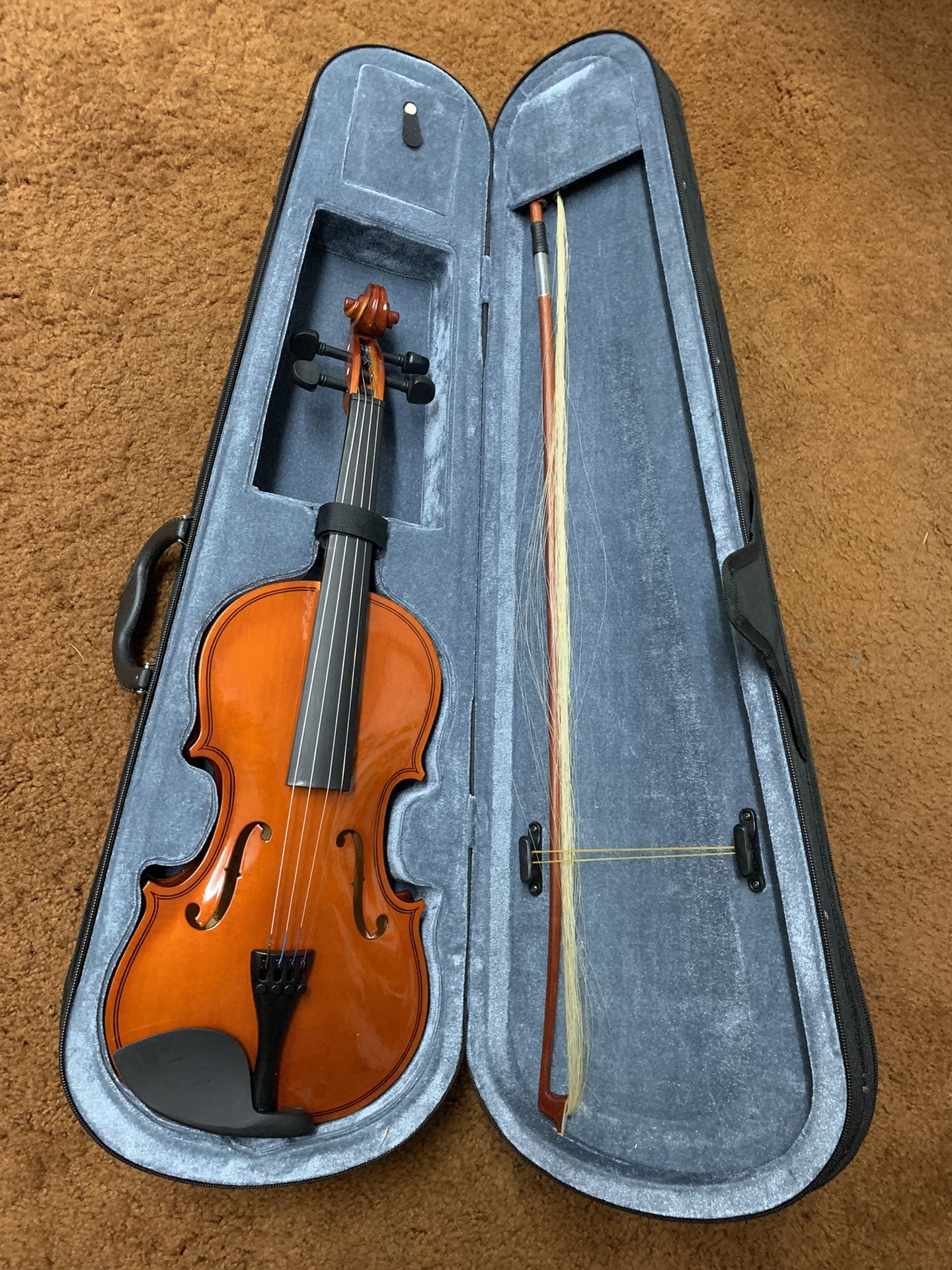 Audster Violin . 23 in