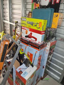 Full storage unit
