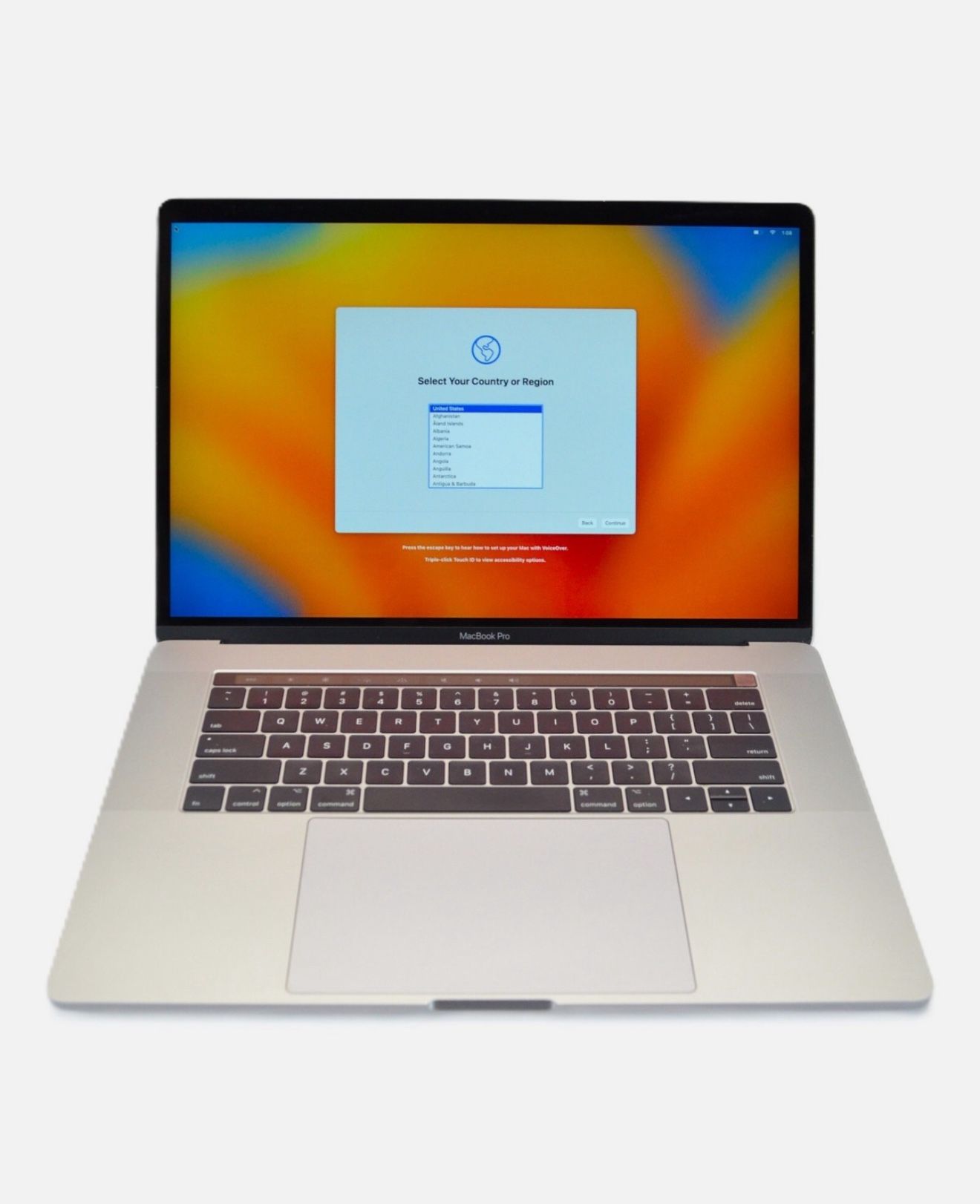MacBook Pro 15” 2017 1tb i7 16gb Ram Touch Bar