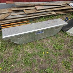 Mid Size Truck Toolbox