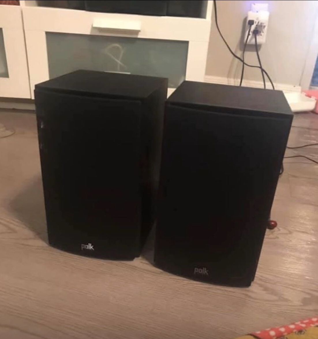 Audio Polk speakers with amplifier