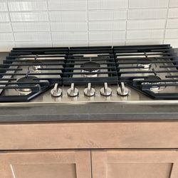 New Whirlpool Cooktop (Gas)