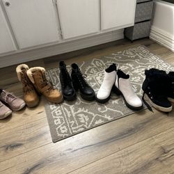Women Boots And Clothes 