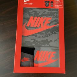 Baby NIKE set