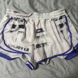 Lululemon Shorts Hh Size 12 