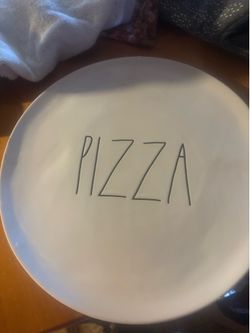 Rae Dunn pizza platter