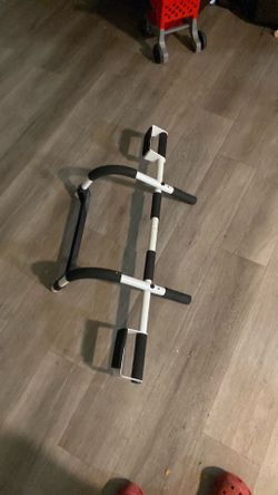 Pull up bar