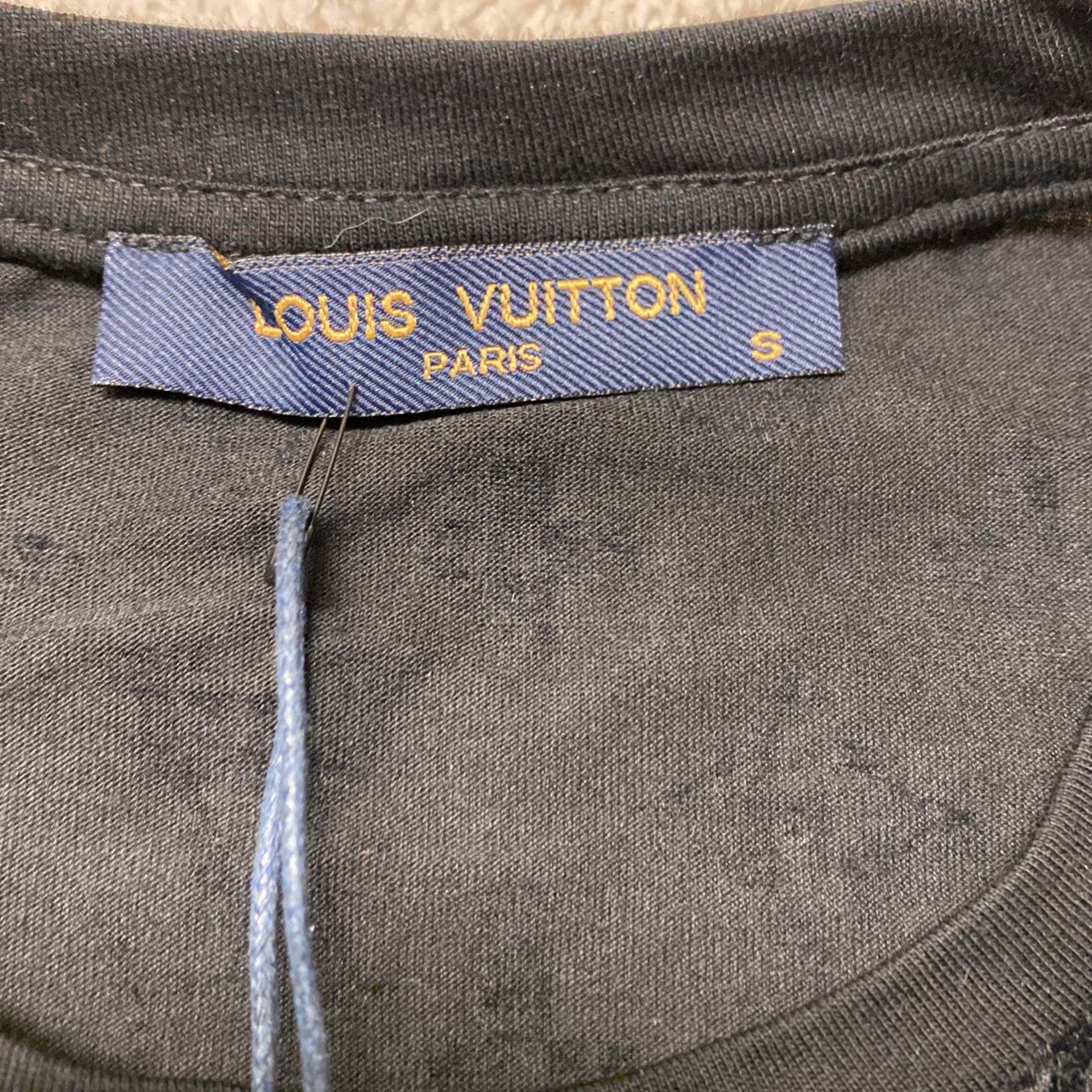 Black Louis Vuitton Tee LV T Shirt for Sale in Salem, MA - OfferUp