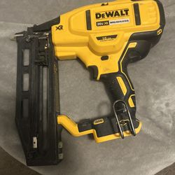 BRAND NEW DEWALT NAIL GUN