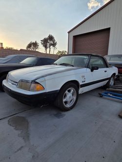 1990 Ford Mustang