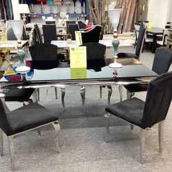 7 Pc Dinning Table $899