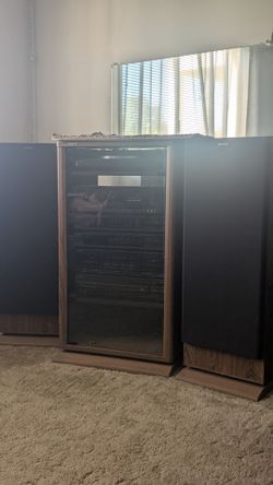 Sony stereo w/ 6CD etc