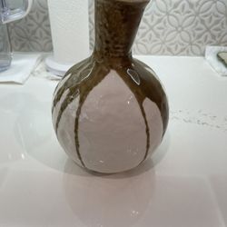 CRATE  and BARREL VASE - Made In PORTUGAL - 9 Inches Tall