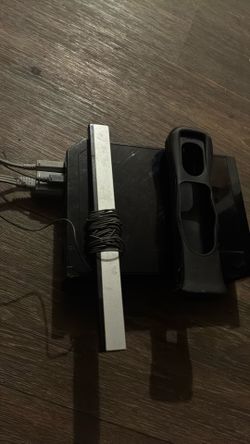 wii no remote but comes with remote CASE