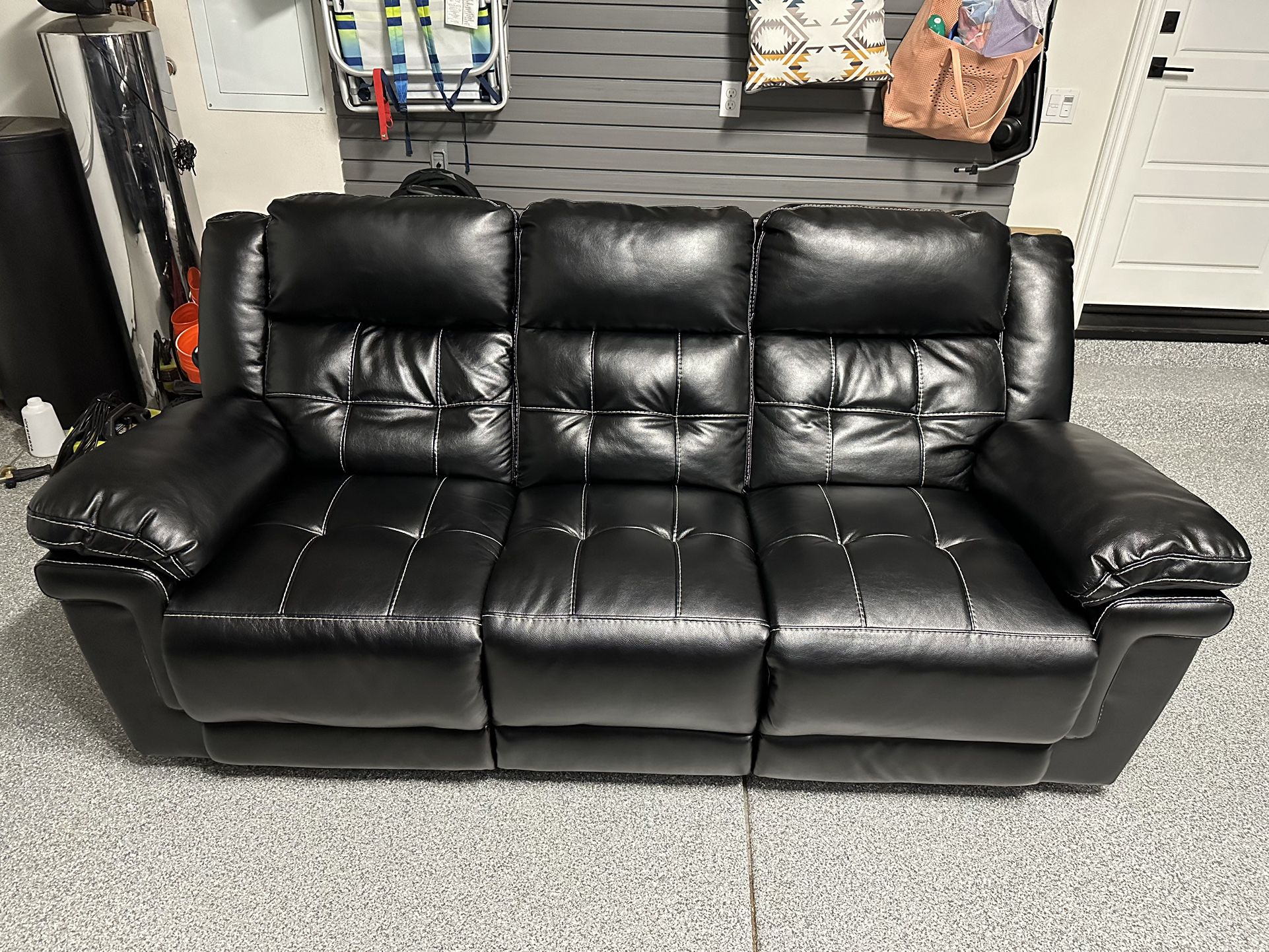 Like New Power Reclining Lay Flat Sofa/Couch