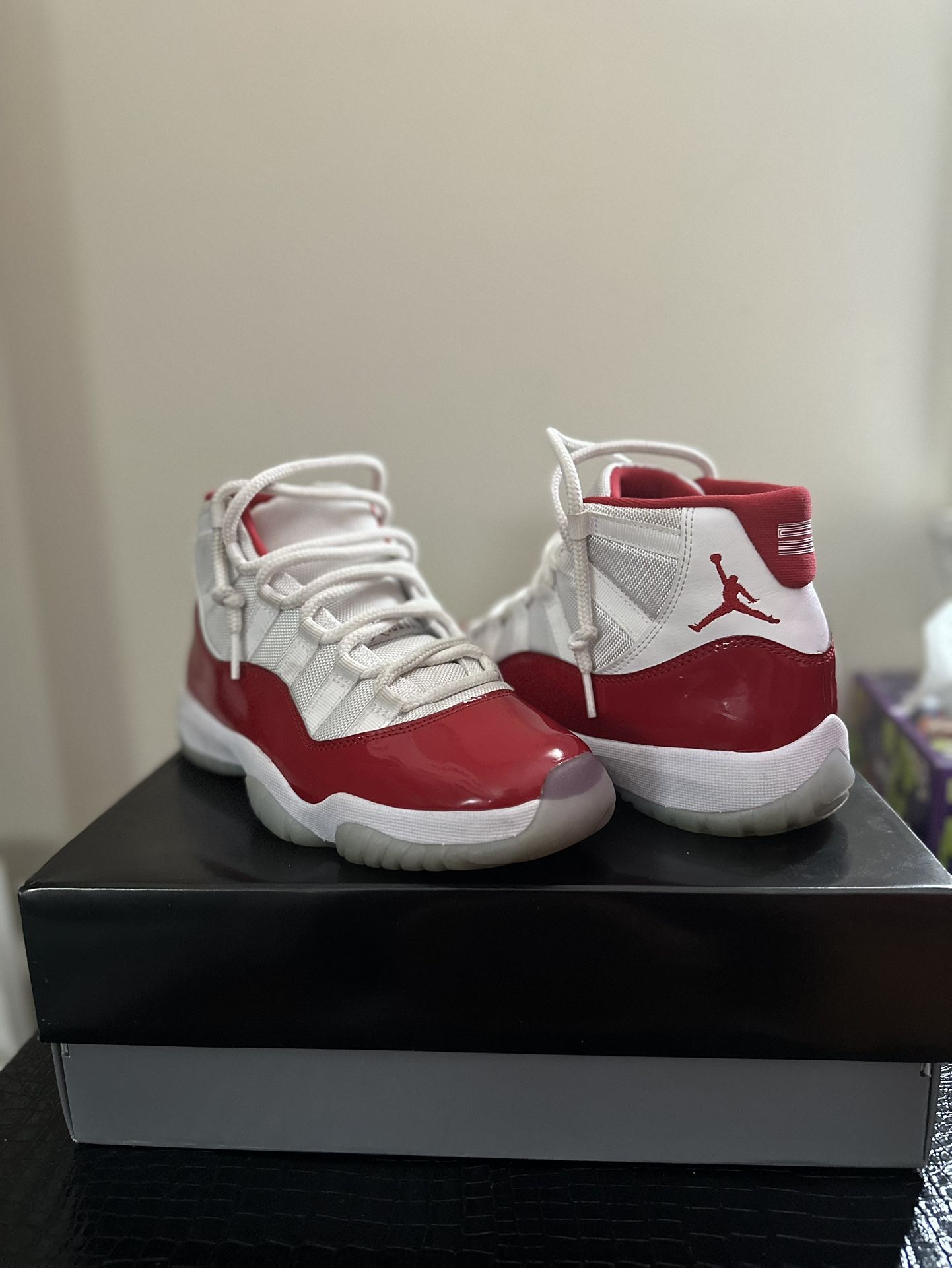 Air Jordan 11 Retro Cherries