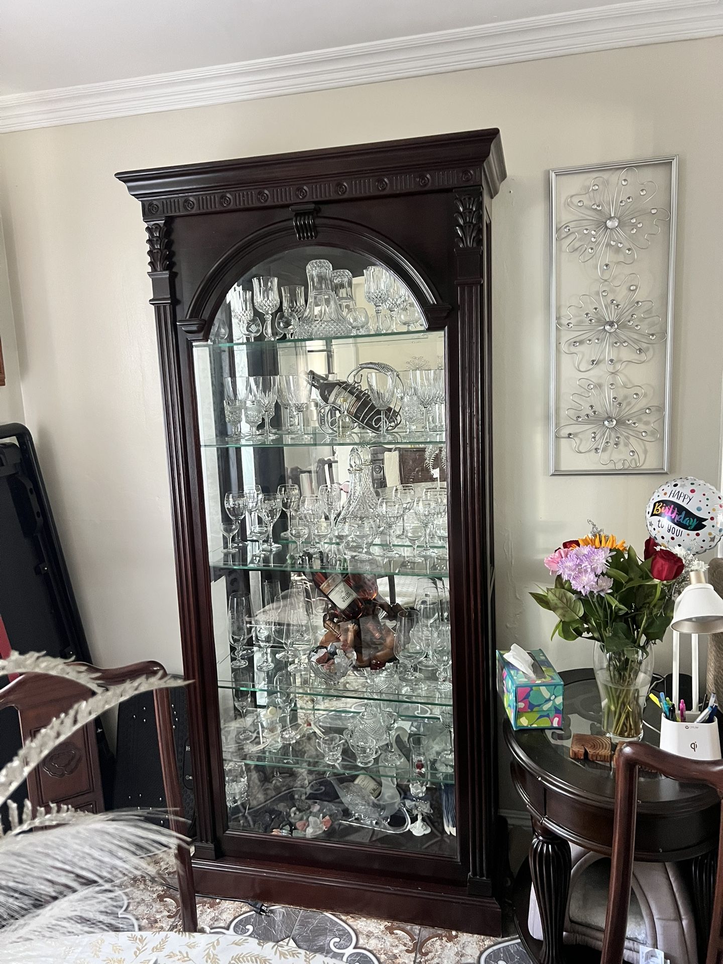 China cabinet/ mueble china