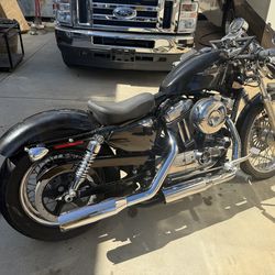 2015 Harley-Davidson Sportster 1200V Senenty-Two needs engine