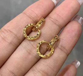 Real 18k Gold Crushed Ice Ear
