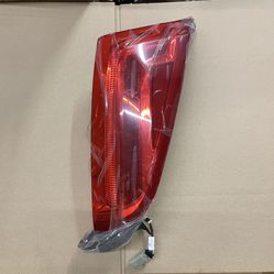 RH  2013-2017 Cadillac XTS Passenger Side LED Tail Light Lamp Assembly