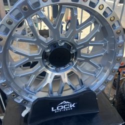 Lock Off-Road wheels Combat machine polished