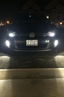 2x LED Headlight Bulb 6500k 8000 lumens *6 Months Warranty*