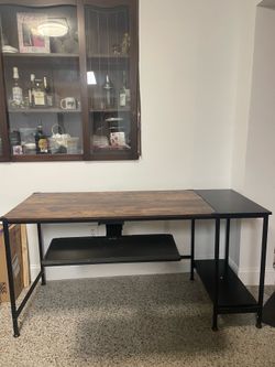 5ft desk with fully adjustable keyboard tray