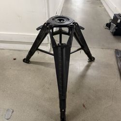 Professional Heavy-Duty Cinema Tripod - Mitchell Base - Film / Studio Use
