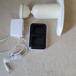 Arlo flood light camera