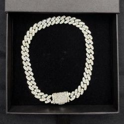 6mm Moissanite Cuban Link Bracelet
